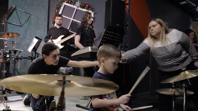 Концерт школы барабанов (#2). Linkin Park - What I've Done. Ударные - Арслан Ахметов, 5 лет. смотреть онлайн