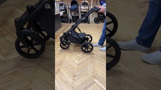 полный обзор детской коляски Essen производителя Quali. отзывы. смотреть онлайн