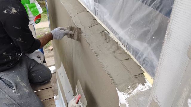 Базовый армирующий слой, в клей Baumit ProContact втапливаем Фасадную Стеклотканевую Сетку Bautex