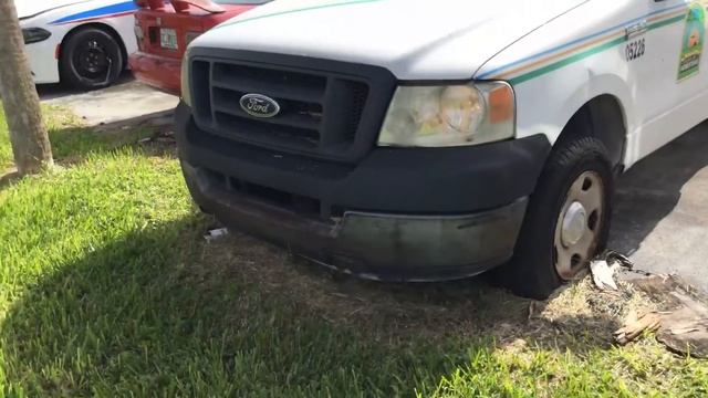 2005 Ford F-150 XL Lot # 109 смотреть онлайн