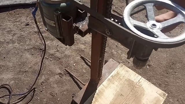 Сверлильный станок своими руками для мастерской. #Самоделки #своимируками смотреть онлайн