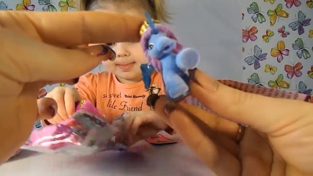 Filly Stars Aquarius, открываем лошадку филли Аквариус смотреть онлайн