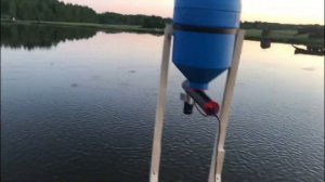 Автоматическая кормушка для кормления форели