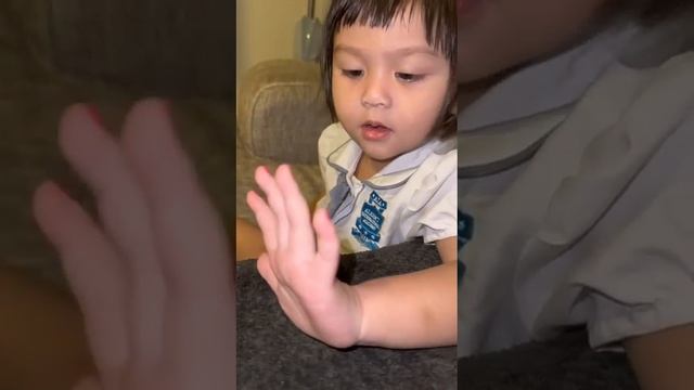 កូនសិស្សលើកនេះកូរតាំងពីចេញពីផ្ទះហ្មង(សកម្មភាពកូនសិស្សទៅរៀនម្សិលមិញ)-Ellie Bella go to school episod смотреть онлайн