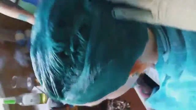 Покраска волос. Изумрудный цвет. Crazy color смотреть онлайн