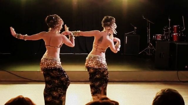 Копия видео "Tribal project "Glow sisters" Maria Kalinovskaya, Kira Lebedeva @ Alice tribal party" смотреть онлайн