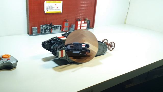ЛЕГО ТАНК Mark I на пульте управления. Я Разгневал БРИКМАНИЮ! LEGO самоделка. смотреть онлайн