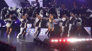 Jennifer Lopez - Let's Get Loud - It's My Party Tour - Chicago 06.29.19 #jlo