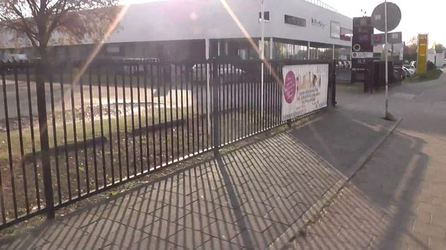 Кривой дом, но красивый и спорт-дворец! Неймеген, Nijmegen. Нидерланды (Netherlands). смотреть онлайн