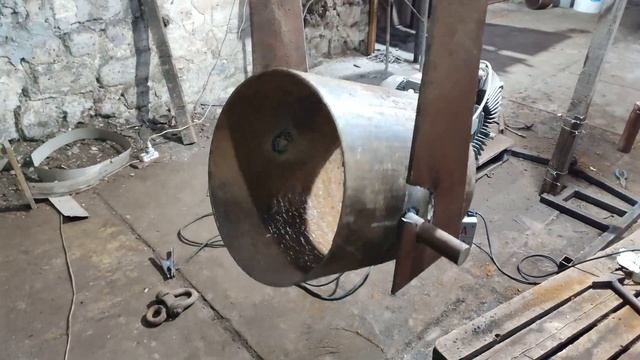 Ручной Тигель на 200 литров для заливки моделей. Сталь,чугун,медь,алюминий,дейтерий,уран. 2000 град смотреть онлайн