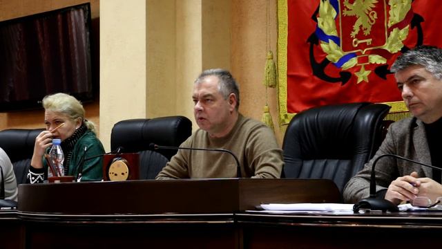 Глава администрации ответил на вопросы из зала на заседании штаба по ликвидации ЧС смотреть онлайн