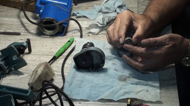 Сверлильная машина БЭС-1-1М. СССР 80-е годы. смотреть онлайн