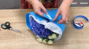 Упаковка букета в фоамиран к 1 сетября.
