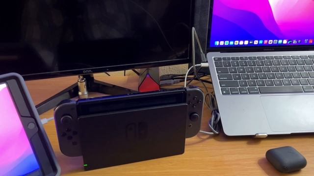 Playing Nintendo Switch on iPad 9! смотреть онлайн