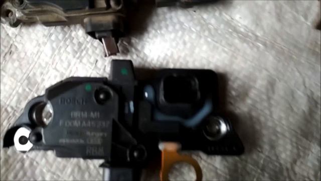 Ремонт генератора Renault. Замена щеток и реле регулятора напряжения. смотреть онлайн