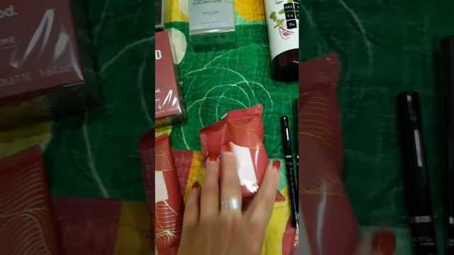 Друзья, сняла для вас видео про заказ😊Много новинок и акций в этом каталоге! #распаковкаорифлэйм смотреть онлайн
