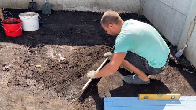 Подготовка пола в сарай с еврозабора!!!