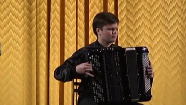 M. Bourlakov plays 2 tangos A. Piazzolla (Oblivion & Sentido unico) смотреть онлайн