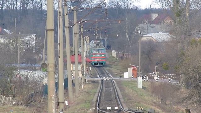 Электровоз ВЛ80К-441.Перегон Батаровка-Клепаров смотреть онлайн