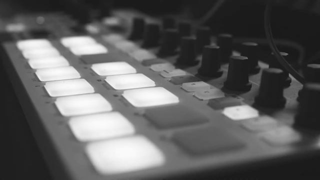 Can I Use Preset In Roland Ju06A To Make A Song? смотреть онлайн