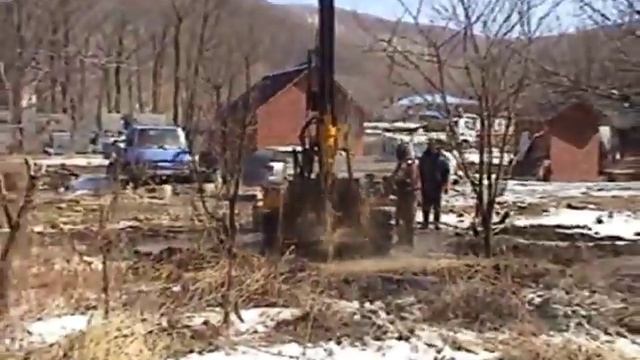 Буровая установка для бурения погружным пневмоударником смотреть онлайн