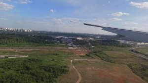 Самолёт Boeing 777-300ER посадка в аэропорту Шереметьево Москва рейс SU1135 Сочи - Москва