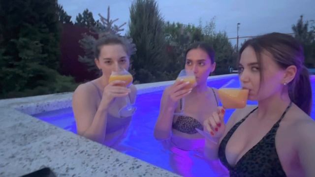 Дачный влог! Поездка к одногруппнице на дачу #поездка #отдых #май смотреть онлайн