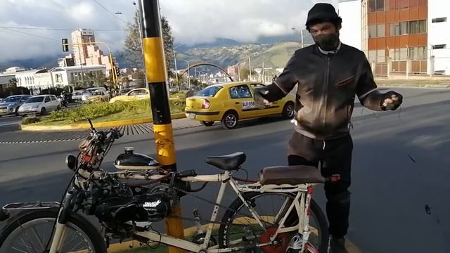 BICI MOTO ARTESANAL // Pasto // BICICLETA CON MOTOR DE JOG 50 CC смотреть онлайн