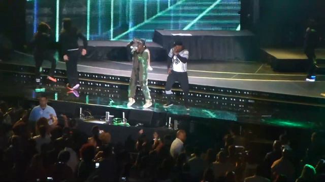 Missy Elliott - Get Ur Freak On (Essence Music Festival 2015)
