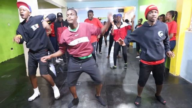 Limitless, Eshconinco & Its Natascha - Whine it //official dance video(dance with groovy max) смотреть онлайн