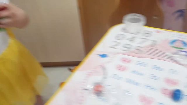 Зомби СЛАЙМ. МАРМЕЛАДНЫЕ глаза. Девочки делают светящийся слайм с пауками и черепами. СЛАЙМ слизь. смотреть онлайн