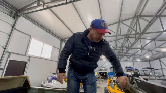 Лодка моторная Автобот с мотором MERCURY 9.9