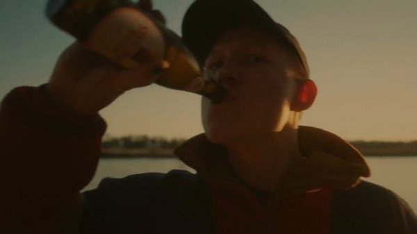 01099 feat. CRO - Glücklich (prod. by Lucry & Suena)