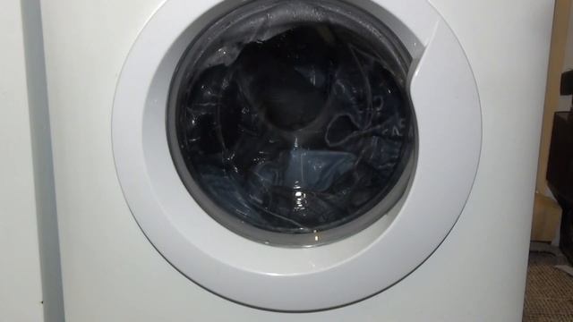 Zanussi Lindo 100 ZWF81441W - Jeans 40'c