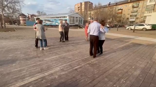 учим Рио-риту смотреть онлайн