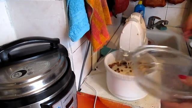 Булочки с изюмом смотреть онлайн