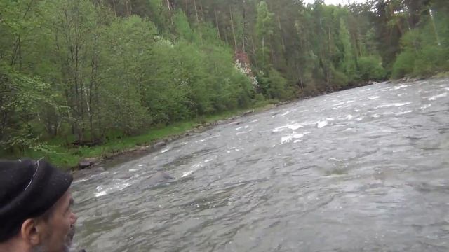 ВАЖНО не ПЕРЕВЕРНУТЬСЯ - ПОРОГ РЕКА - В ту СТРУЮ ПОПАСТЬ НУЖНО ТАЙГА - РЕЗИНОВАЯ ЛОДКА ПВХ 150 част смотреть онлайн