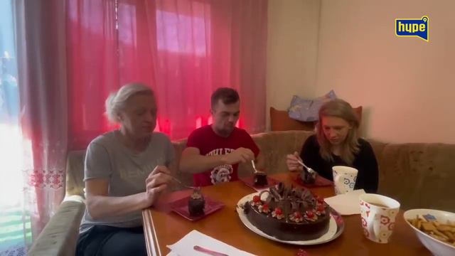 Prinova pravila se torta radosnica a Jana kiše mora vani spavat zahtjeva Fatima,višnje su mrak za? смотреть онлайн