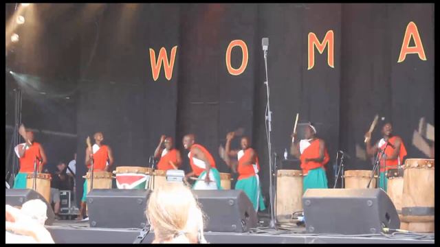 The Royal Drummers of Burundi part 2 At womad 2010 charlton park смотреть онлайн