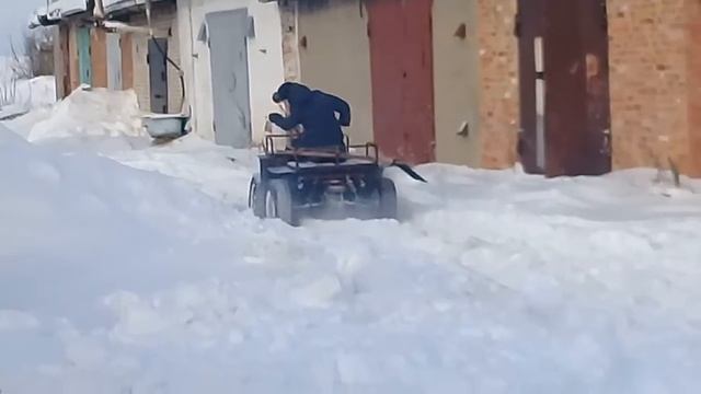 Квадроцикл из "Муравья" смотреть онлайн