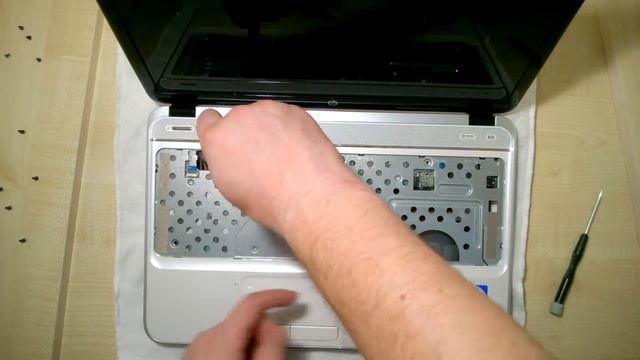 Как разобрать Ноутбук HP Pavilion g6 (HP Pavilion g6 - 2386SR disassembly. How to replace HDD, RAM смотреть онлайн