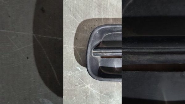 30250 Оправа ПТФ / Рамка противотуманки левая Skoda Fabia 2007-