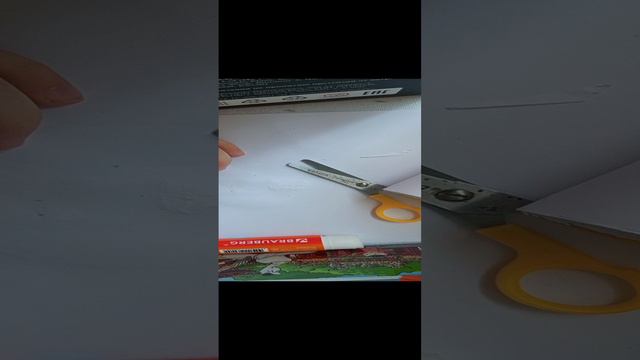 Делаем из бумаги корзинку для карандашей смотреть онлайн