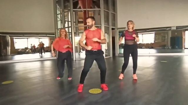 #brividi #bachata #zumba "Brividi" - bachata remix - Mahmood & Blanco смотреть онлайн