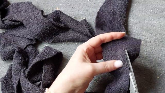 №3 Лежанка для питомца из старых свитеров смотреть онлайн