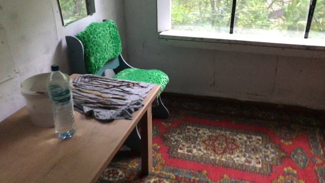 Начинаем делать декоративный забор и плести веревку из лилейника смотреть онлайн