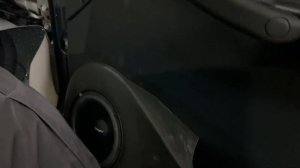 Шумоизоляция и сборка салона Нива Тревел. Установили монитор TEYES CC3. Часть 2