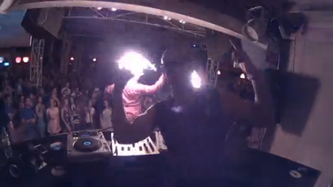 Topless DJ Aurika & DJ Forsage-Barbaris