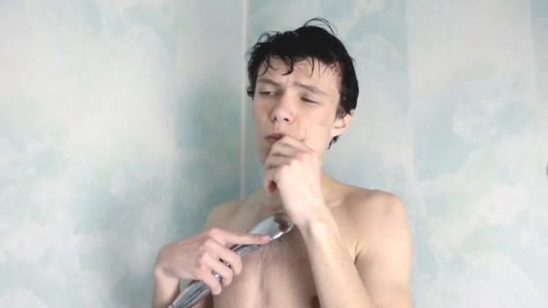 О ЧЁМ ДУМАЮТ ПАРНИ В ВАННОЙ