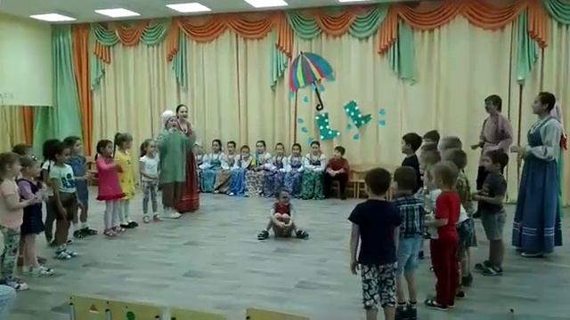 Игра "Пирог", ансамбль народной песни "Солнышко" смотреть онлайн